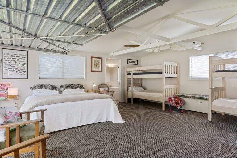 Photo of property in 16 Holland Close, Pauanui, Hikuai, 3579