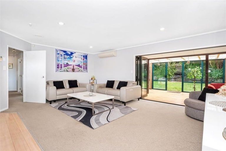 Photo of property in 37 Poike Road, Hairini, Tauranga, 3112