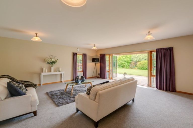 Photo of property in 9 Stonebridge Way, Prebbleton, 7604