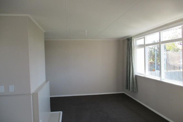 Photo of property in 22 Temuera Street, Otaki, 5512