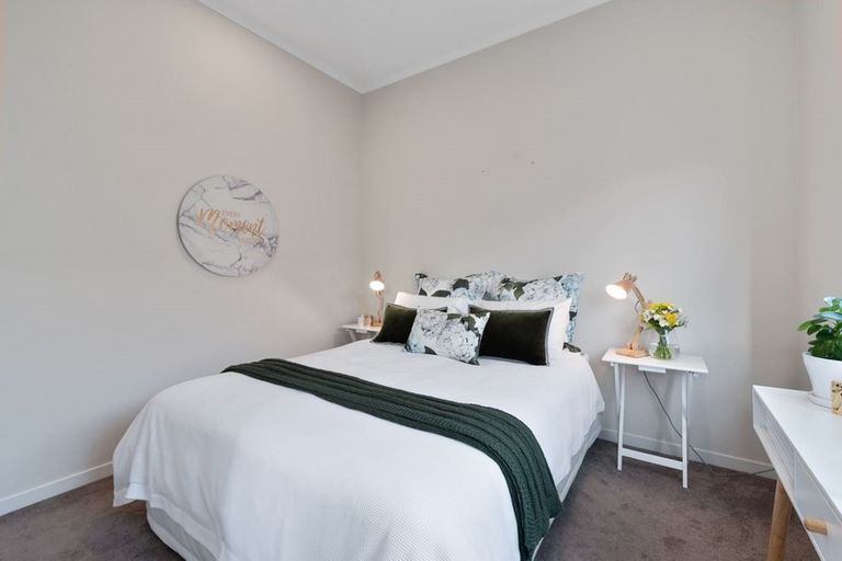 Photo of property in 16 Harvest Avenue, Orewa, 0931