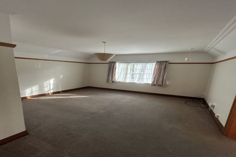 Photo of property in 227 The Parade, Island Bay, Wellington, 6023