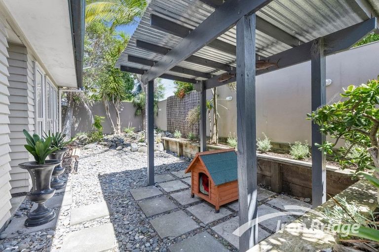 Photo of property in 31 Lancaster Road, Beach Haven, Auckland, 0626