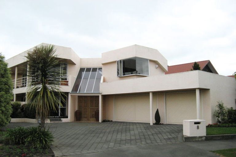 Photo of property in 8 Derenzy Place, Avonhead, Christchurch, 8042