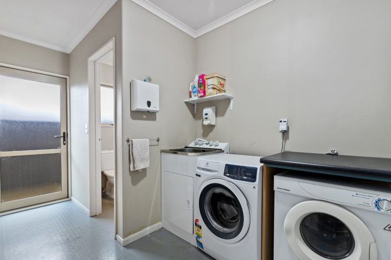 Photo of property in 12 Parkwood Place, Huntington, Hamilton, 3210