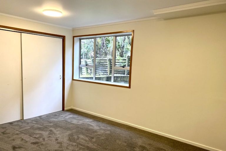 Photo of property in 88 Spinella Drive, Bayview, Auckland, 0629