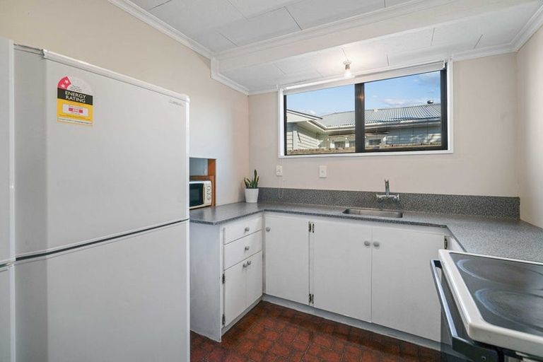 Photo of property in 10 Awatea Road, Hornby, Christchurch, 8042