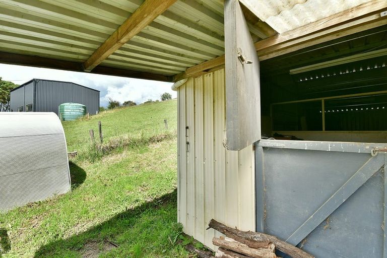 Photo of property in 436 Kanohi Road, Kaukapakapa, 0873