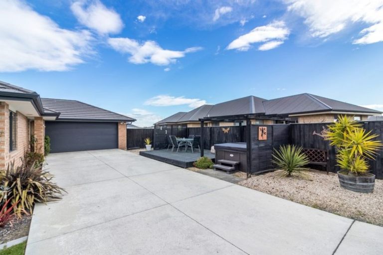 Photo of property in 8 Brockelbank Drive, Kaiapoi, 7630