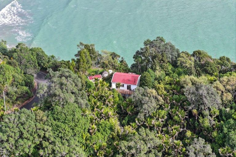 Photo of property in 1586 Port Charles Road, Port Charles, Coromandel, 3584