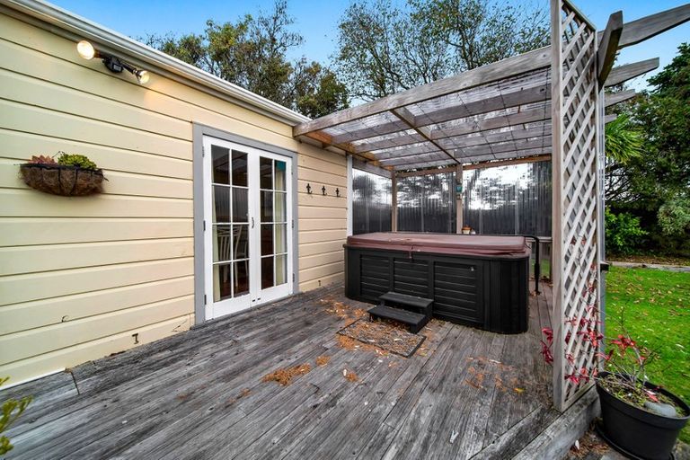 Photo of property in 61 Turuturu Road, Hawera, 4610