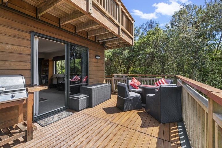 Photo of property in 9 Grovenor Drive, Orewa, 0931