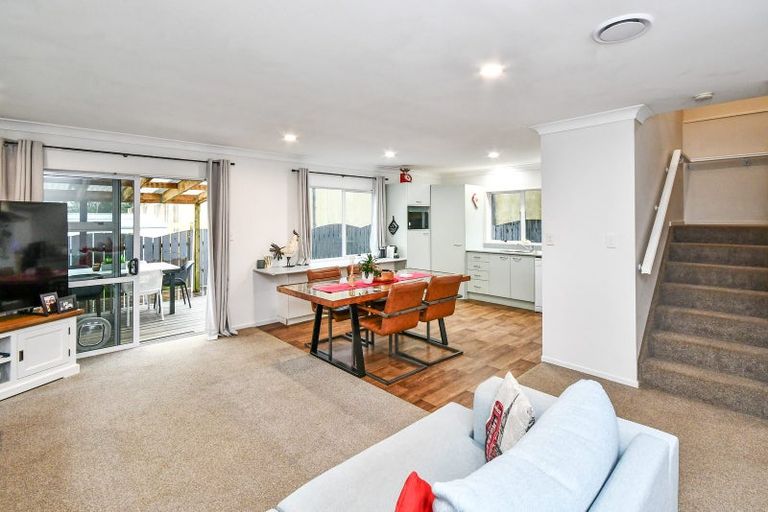 Photo of property in 30b Wellington Street, Pukekohe, 2120