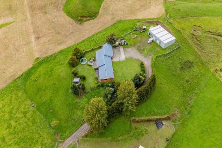 Photo of property in 210 Standish Road, Toko, Stratford, 4392