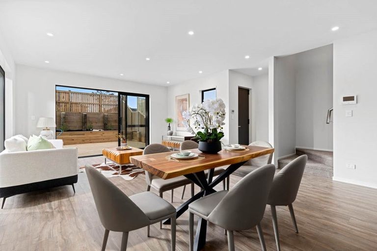 Photo of property in 41 Sunnyheights Road, Orewa, 0931