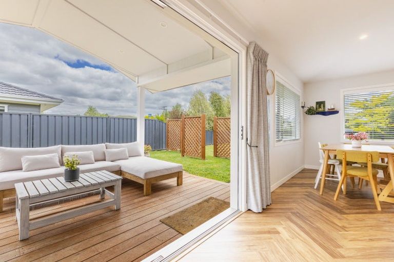 Photo of property in 16 Dee Street, Otane, 4202