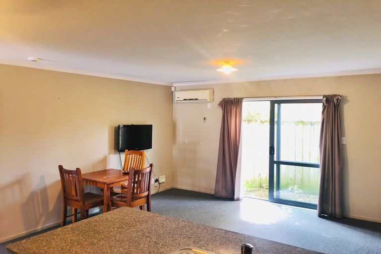 Photo of property in 212u3 Old Farm Road, Hamilton East, Hamilton, 3216