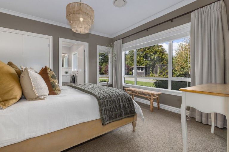 Photo of property in 1068 Queen Street East, Levin, 5510