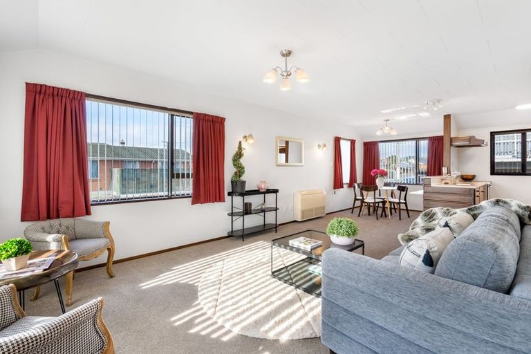 Photo of property in 40b Bay View Road, South Dunedin, Dunedin, 9012