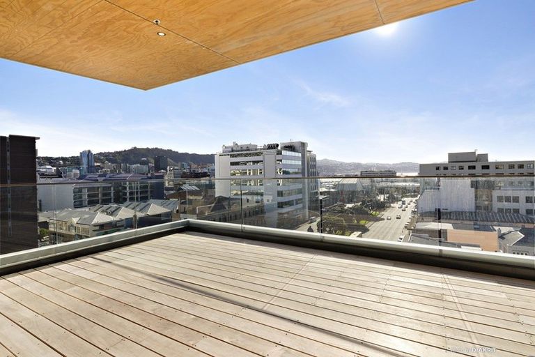 Photo of property in Alpha Apartments, 801/4u Elizabeth Street, Mount Victoria, Wellington, 6011