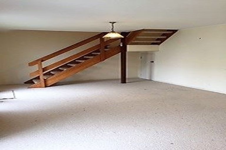 Photo of property in 11/75u Delhi Crescent, Khandallah, Wellington, 6035