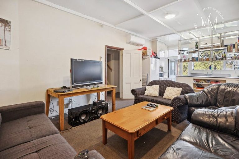 Photo of property in 114 London Street, Dunedin Central, Dunedin, 9016
