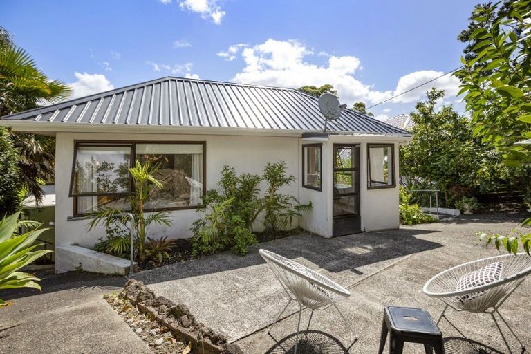 Photo of property in 62 Wairoa Road, Narrow Neck, Auckland, 0624