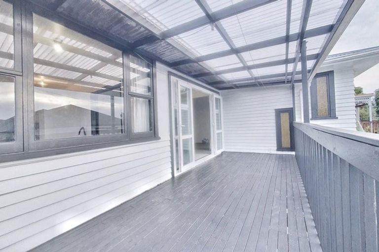 Photo of property in 75 Forest Hill Road, Henderson, Auckland, 0612