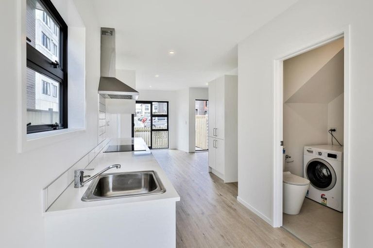 Photo of property in 150b Mcleod Road, Te Atatu South, Auckland, 0610