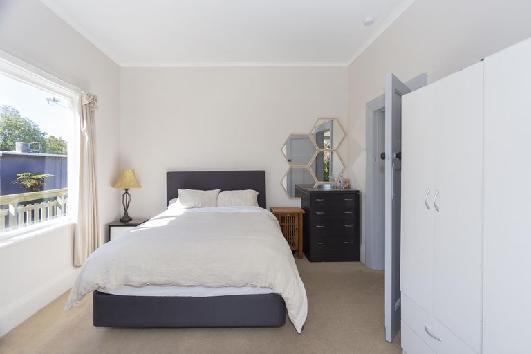 Photo of property in 35 Mersey Street, South Hill, Oamaru, 9400