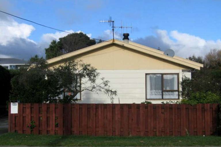 Photo of property in 4b Michael Road, Paraparaumu Beach, Paraparaumu, 5032