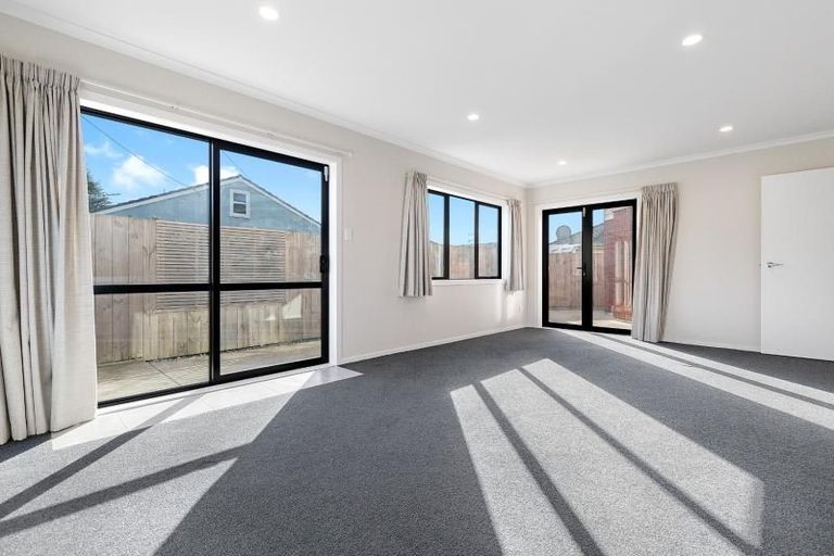 Photo of property in 12u4 Short Street, Claudelands, Hamilton, 3214