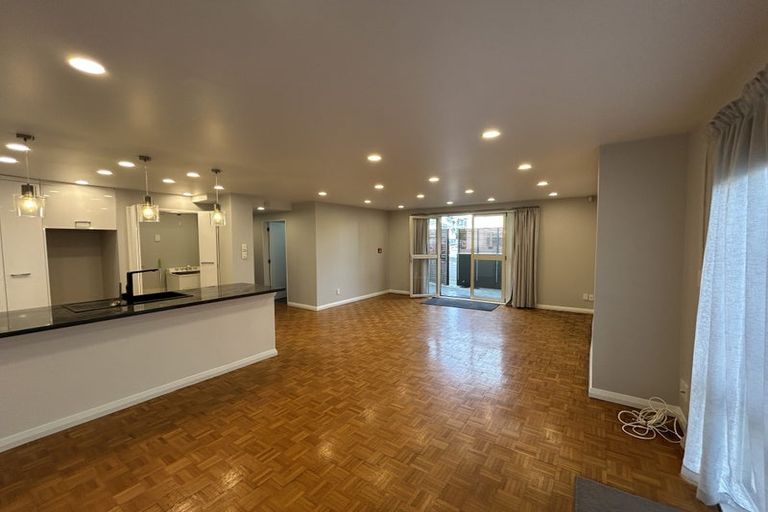 Photo of property in 45 Ellice Street, Mount Victoria, Wellington, 6011