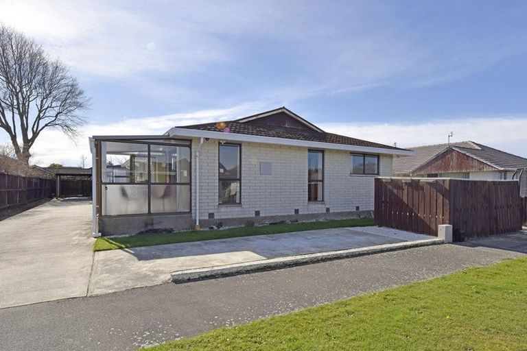 Photo of property in 1/17 Apollo Place, Papanui, Christchurch, 8052