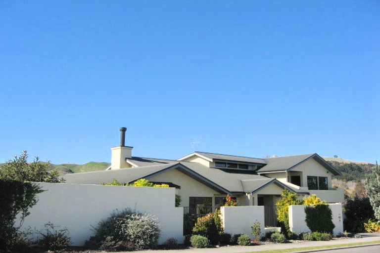 Photo of property in 41 Hikanui Drive, Havelock North, 4130