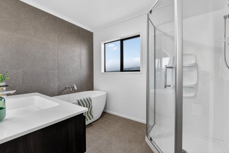 Photo of property in 18 Tiroake Street, Ruakura, Hamilton, 3214