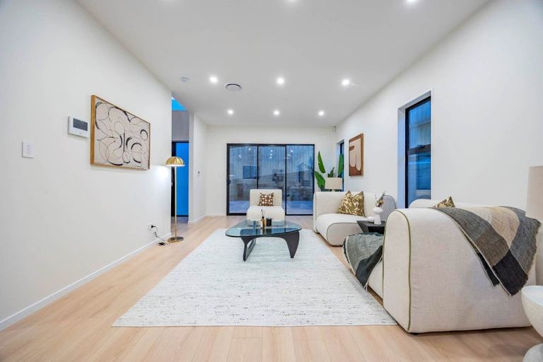 Photo of property in 30c Beulah Avenue, Rothesay Bay, Auckland, 0630