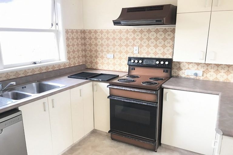 Photo of property in 3 Hamilton Place, Glenfield, Auckland, 0629