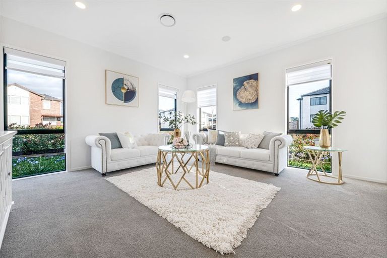 Photo of property in 62 Donegal Park Drive, Flat Bush, Auckland, 2019