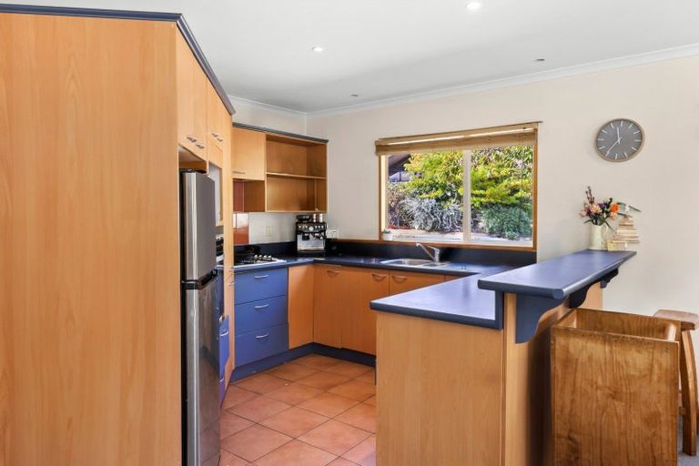 Photo of property in 42 Meadowstone Drive, Wanaka, 9305