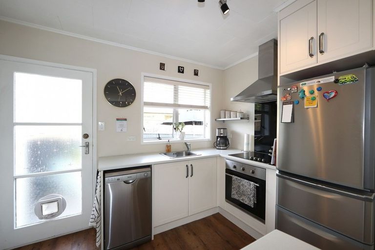 Photo of property in 4/50 Middle Road, Havelock North, 4130