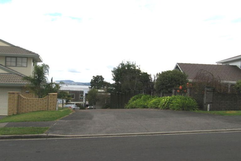 Photo of property in 43 Renoir Street, West Harbour, Auckland, 0618