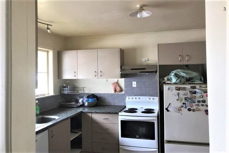Photo of property in 71 Glendale Road, Glen Eden, Auckland, 0602