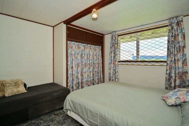 Photo of property in 8d Koura Crescent, Mahia, 4198
