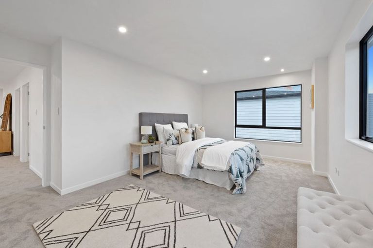 Photo of property in 42c Takutai Avenue, Half Moon Bay, Auckland, 2012