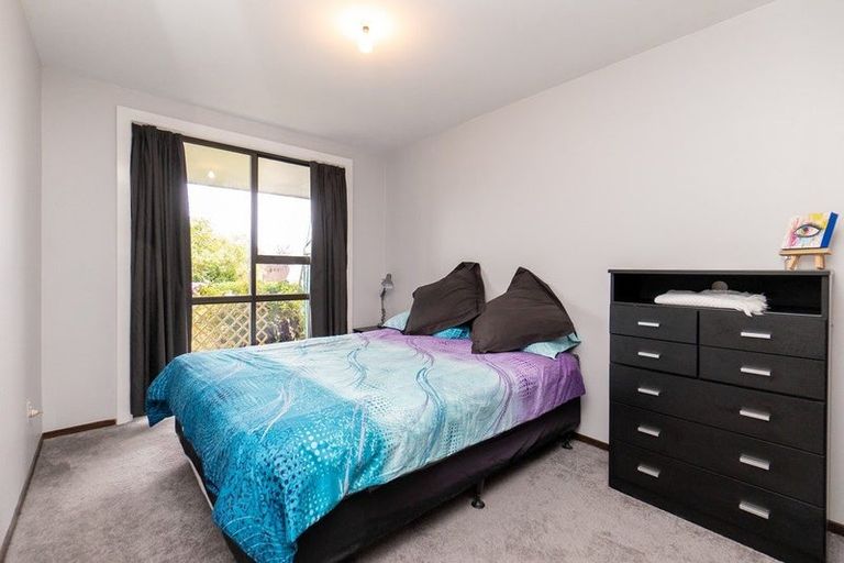 Photo of property in 16 Veitches Road, Casebrook, Christchurch, 8051
