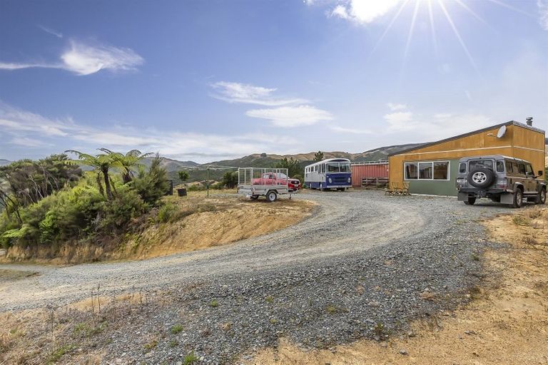 Photo of property in 522 Paremata Haywards Road, Judgeford, Porirua, 5381