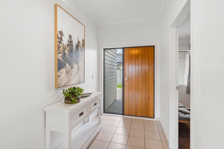 Photo of property in 26 Cottonwood Close, Paraparaumu Beach, Paraparaumu, 5032