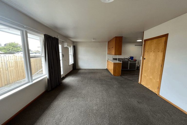 Photo of property in 7/7c Curletts Road, Sockburn, Christchurch, 8042