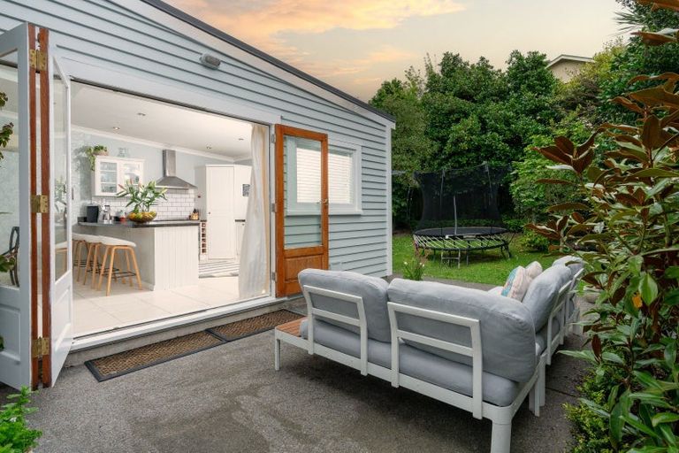 Photo of property in 86 The Parade, Island Bay, Wellington, 6023